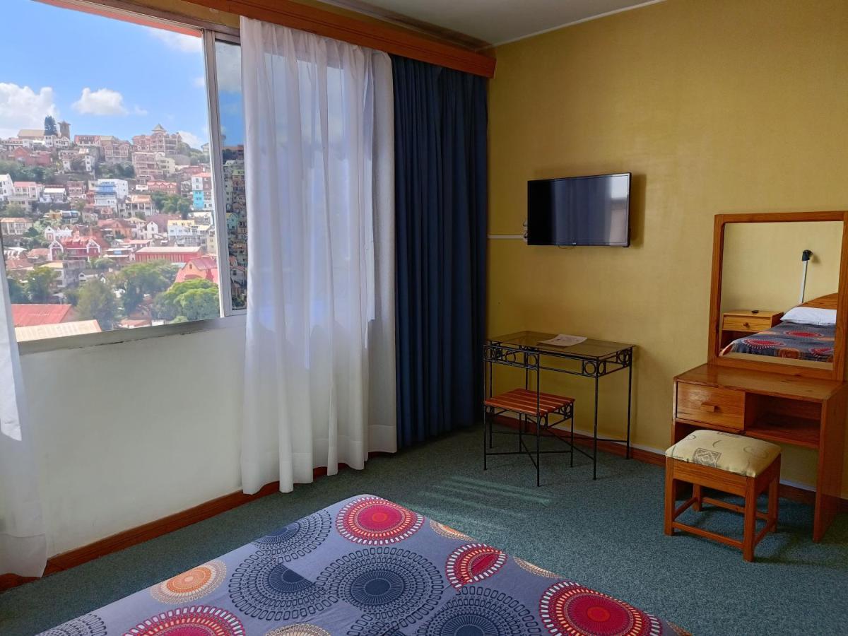 Aina Hotel Antananarivo Ngoại thất bức ảnh